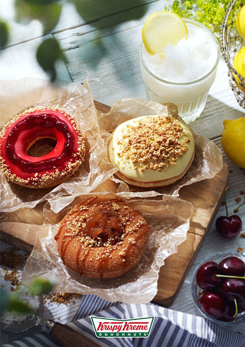 クリスピー・クリームの新作スイーツ、アップル パイやチーズケーキがドーナツに！ | 写真