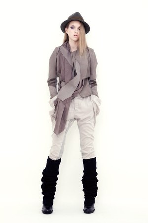 ヒスイ(HISUI) 2011-12年秋冬ウィメンズコレクション  - 写真11