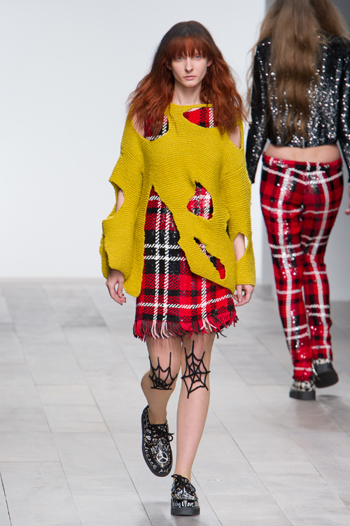 アシシュ(Ashish) 2011-12年秋冬ウィメンズコレクション シルエット - 写真4