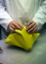 ロエベ(LOEWE) レザーボウルズ｜写真10