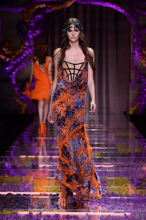 アトリエ ヴェルサーチェ オートクチュール(Atelier Versace Haute Couture) 2015-16年秋冬ウィメンズコレクション  - 写真14