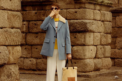 ロエベ、レスリー・キーによる「ライブ シューティングイベント」に一般客を招待