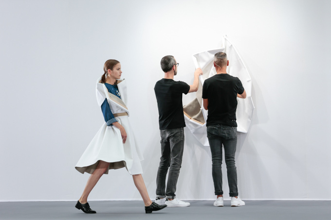 ヴィクター＆ロルフ オートクチュール 2015-16年秋冬<span>コレクション</span> - 写真12