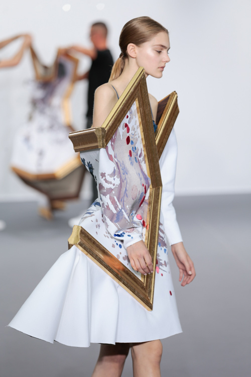 ヴィクター＆ロルフ オートクチュール(VIKTOR & ROLF Haute Couture) 2015-16年秋冬ウィメンズコレクション ディテール - 写真13