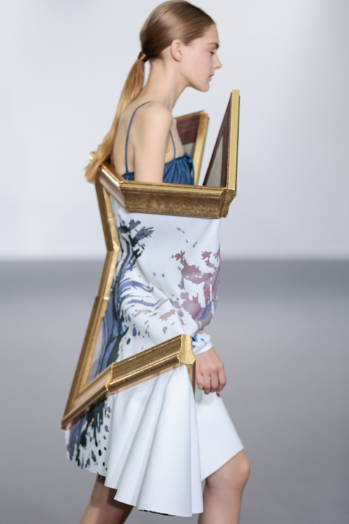 ヴィクター＆ロルフ オートクチュール(VIKTOR & ROLF Haute Couture) 2015-16年秋冬ウィメンズコレクション  - 写真33