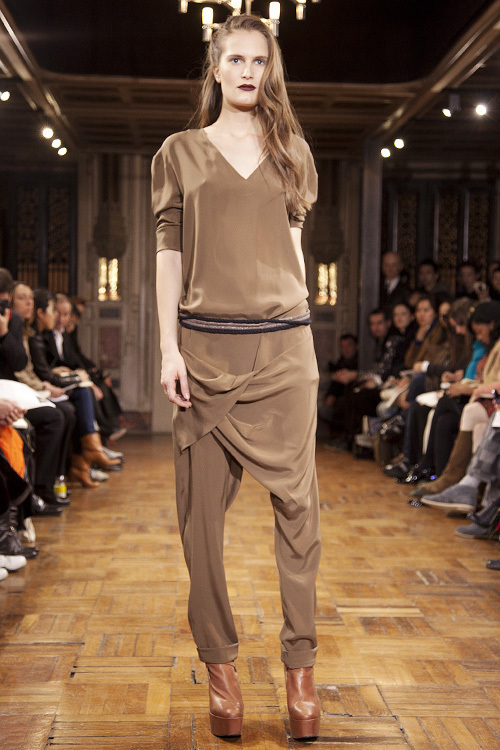 アン ヴァレリー アッシュ 2011-12年秋冬<span>コレクション</span> - 写真23