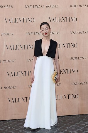 宮沢りえ、ヴァレンティノのガウンを着用 - 2015年秋冬オート