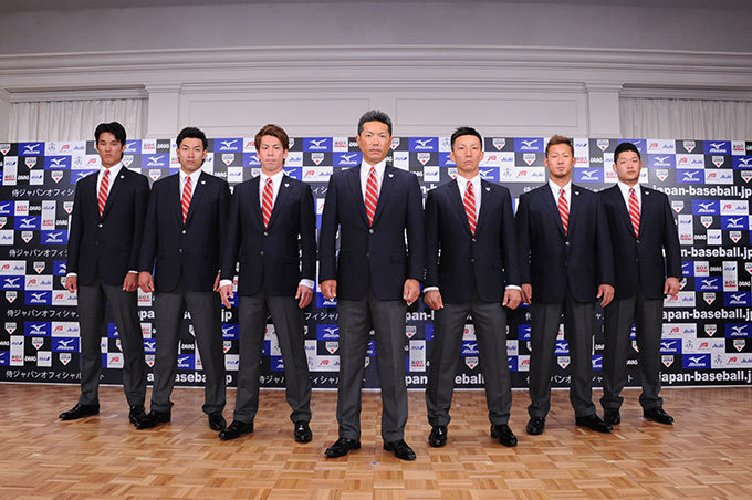野球日本代表「侍ジャパン」のオフィシャルスーツをブルックス 