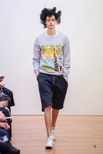 コム デ ギャルソン・シャツ 2016年春夏コレクション - 穴から生まれる新たな表情｜写真24