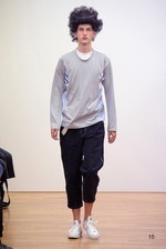 コム デ ギャルソン・シャツ 2016年春夏コレクション - 穴から生まれる新たな表情｜写真33