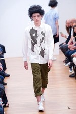 コム デ ギャルソン・シャツ 2016年春夏コレクション - 穴から生まれる新たな表情｜写真42