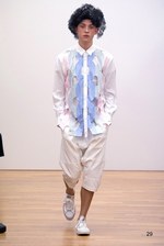 コム デ ギャルソン・シャツ 2016年春夏コレクション - 穴から生まれる新たな表情｜写真47