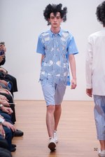 コム デ ギャルソン・シャツ 2016年春夏コレクション - 穴から生まれる新たな表情｜写真50