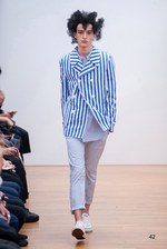 コム デ ギャルソン・シャツ 2016年春夏コレクション - 穴から生まれる新たな表情｜写真60