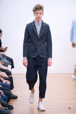 コム デ ギャルソン・シャツ 2016年春夏コレクション - 穴から生まれる新たな表情｜写真15