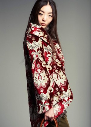ミハラヤスヒロ(MIHARAYASUHIRO)、2011-2012年秋冬コレクション｜写真35