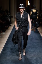 バルマン オム 2016年春夏メンズコレクション - 開拓に向け、自分を脱ぎ捨てない冒険心を｜写真49