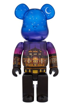 ベアブリック×東京駅」Night ver. 400%サイズが発売 - 夜空に輝く