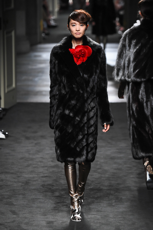 フェンディ(FENDI) 2015-16年秋冬ウィメンズコレクション  - 写真8