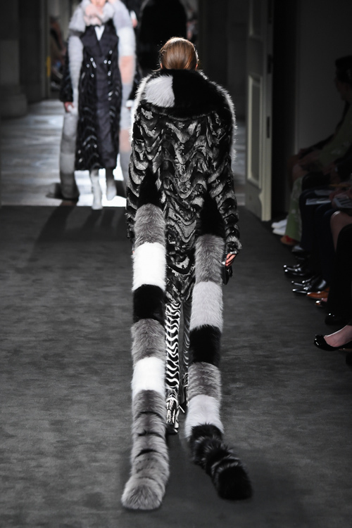 フェンディ(FENDI) 2015-16年秋冬ウィメンズコレクション ディテール - 写真12