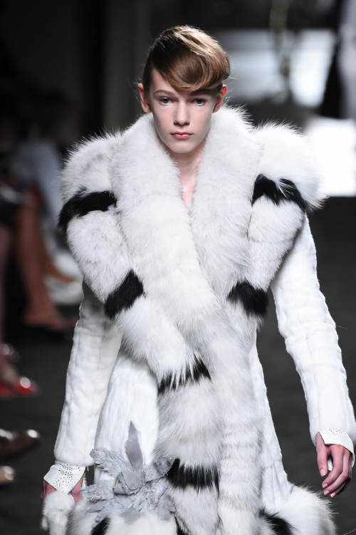 フェンディ(FENDI) 2015-16年秋冬ウィメンズコレクション ディテール - 写真19