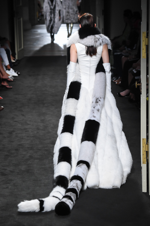 フェンディ(FENDI) 2015-16年秋冬ウィメンズコレクション  - 写真43