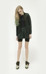 内に秘めた、情熱的で官能的な女性像- TOGAの2011-2012年秋冬コレクション｜写真4