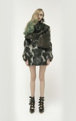 内に秘めた、情熱的で官能的な女性像- TOGAの2011-2012年秋冬コレクション｜写真13