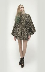 内に秘めた、情熱的で官能的な女性像- TOGAの2011-2012年秋冬コレクション｜写真16