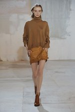 スタジオで働く女の子をイメージしたアクネ(Acne)の2011年秋冬コレクション｜写真13