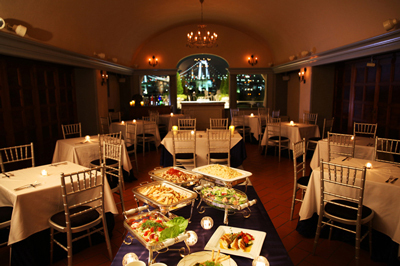 ハイボール｜「夜景の見える 美アホール」が台場に！夜チャペルで楽しむ、贅沢ブッフェと宝石のようなカクテル