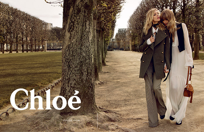クロエの新広告ビジュアル - パリの庭園を舞台に、2人のクロエガールの友情描く｜写真1