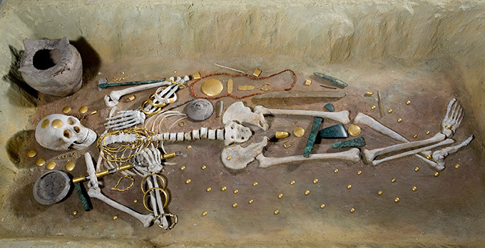 「黄金伝説展 古代地中海世界の秘宝」が上野の国立西洋美術館で開催 - 世界最古6000年前の金製品 | 写真