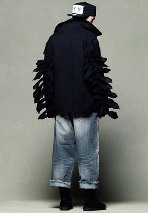 フェノメノン(PHENOMENON) ハッピーで物悲しい道化師｜写真46