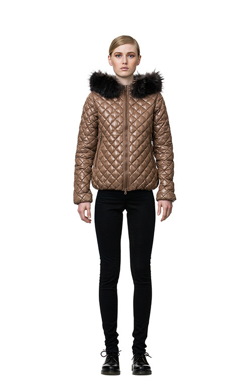 デュベティカ 2015-16年秋冬｜female ダウンジャケット