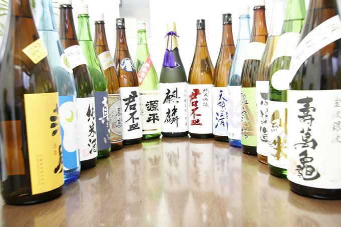 日本酒100種が時間無制限で飲み放題「クランドサケマーケット」東京・浅草に2号店オープン | 写真