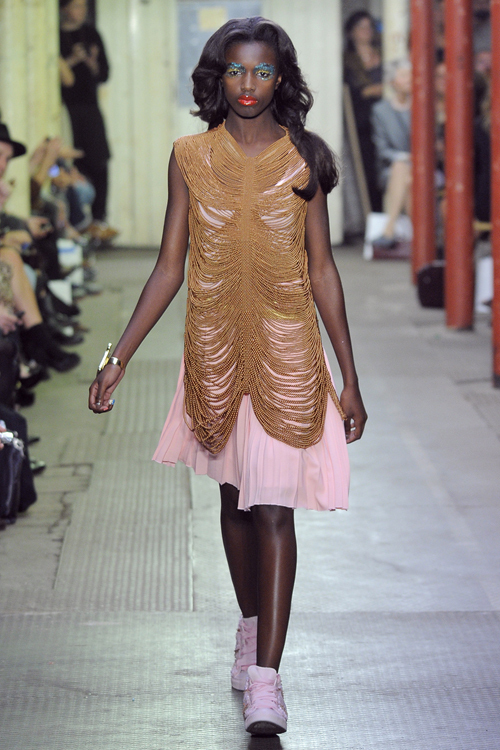 ジャイルズ(Giles) 2011年春夏ウィメンズコレクション  - 写真22