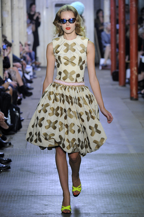 ジャイルズ(Giles) 2011年春夏ウィメンズコレクション  - 写真36