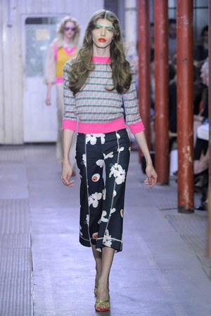 ジャイルズ(Giles) 2011年春夏ウィメンズコレクション  - 写真16