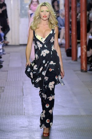 ジャイルズ(Giles) 2011年春夏ウィメンズコレクション  - 写真20