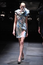 クリスチャン ダダ(CHRISTIAN DADA)が初のランウェイ、2011-2012年秋冬コレクション｜写真19