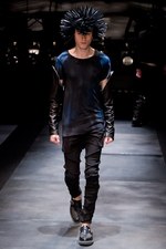 クリスチャン ダダ(CHRISTIAN DADA)が初のランウェイ、2011-2012年秋冬コレクション｜写真23