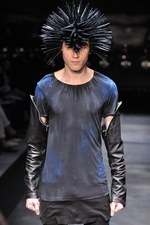 クリスチャン ダダ(CHRISTIAN DADA)が初のランウェイ、2011-2012年秋冬コレクション｜写真24