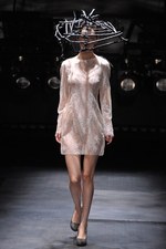 クリスチャン ダダ(CHRISTIAN DADA)が初のランウェイ、2011-2012年秋冬コレクション｜写真28