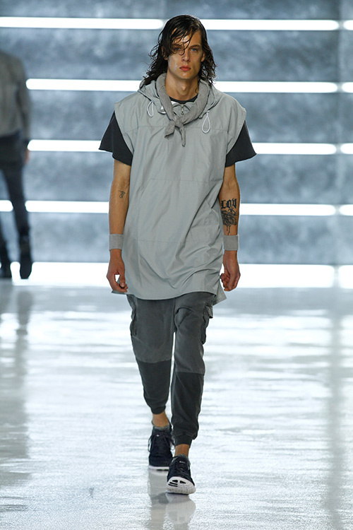 ジョン エリオット(John Elliott) 2016年春夏メンズコレクション  - 写真6