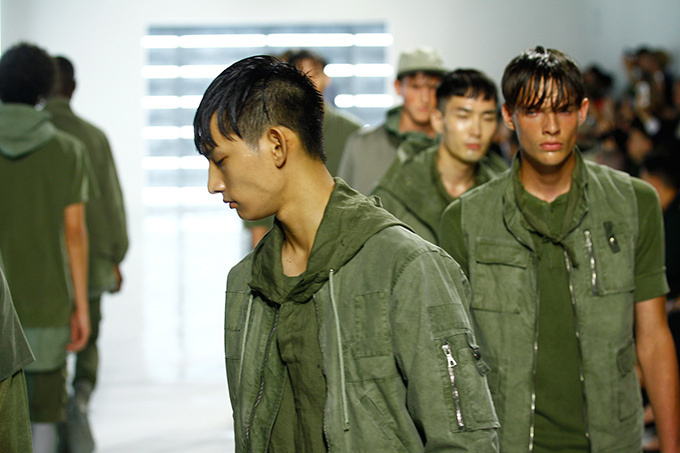 ジョン エリオット(John Elliott) 2016年春夏メンズコレクション  - 写真39