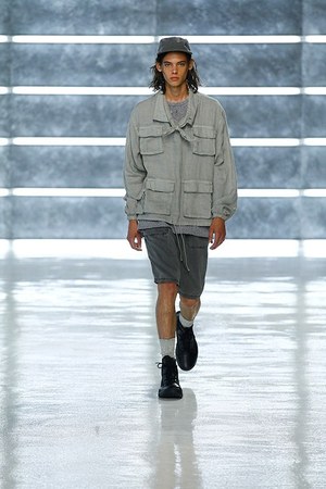 ジョン エリオット(John Elliott) 2016年春夏メンズコレクション  - 写真2