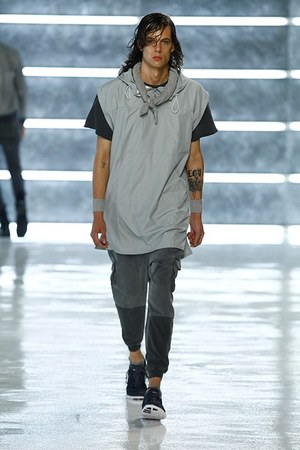 ジョン エリオット(John Elliott) 2016年春夏メンズコレクション  - 写真6