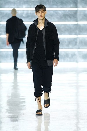 ジョン エリオット(John Elliott) 2016年春夏メンズコレクション  - 写真13