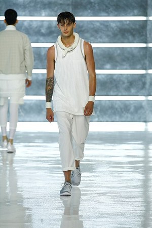 ジョン エリオット(John Elliott) 2016年春夏メンズコレクション  - 写真21